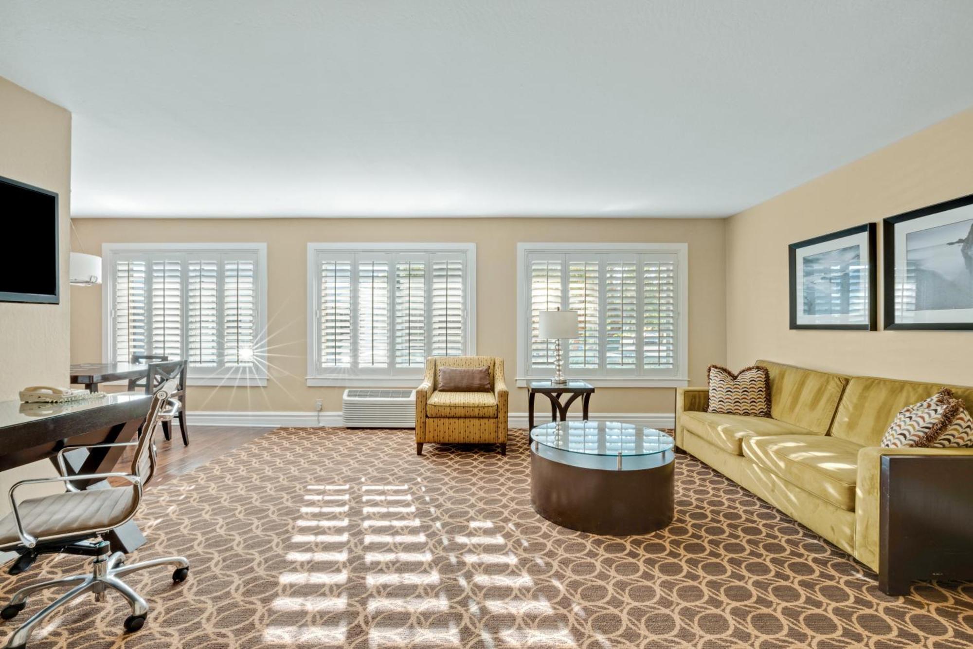 Marin Suites Hotel Corte Madera Exterior photo